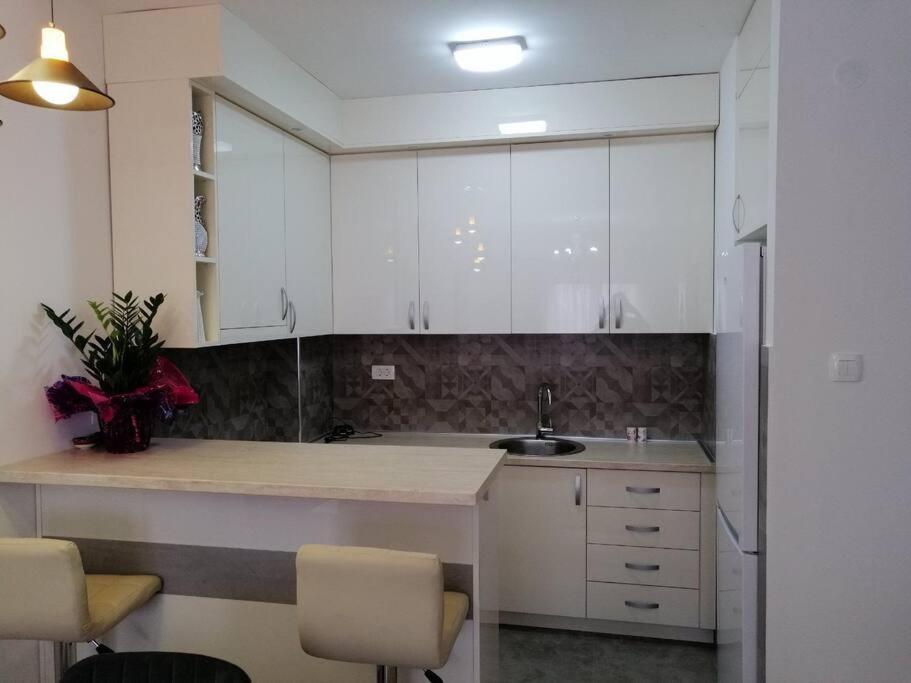 Lovely Apartment - Ljupki Stan พอดโกริกา ภายนอก รูปภาพ
